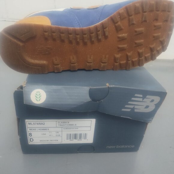 New Balance 574 - Picture 10 of 12